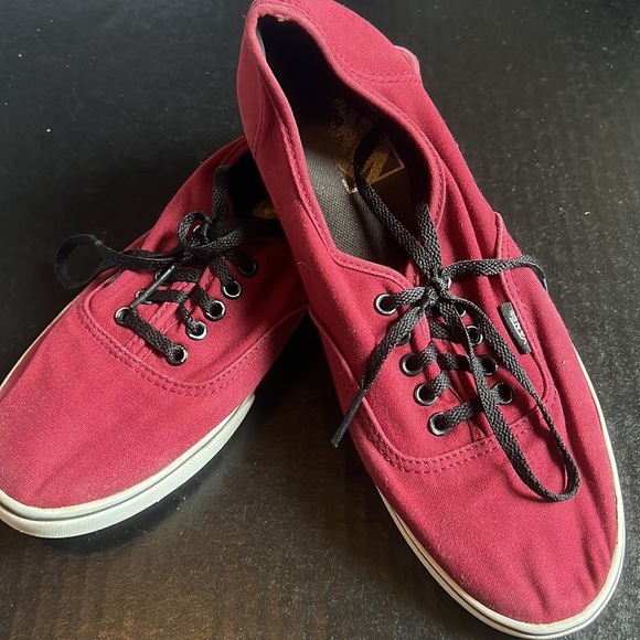 VANS Maroon Lace-up Sneakers | Size 8.5 women’s - Picture 2 of 7